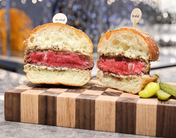 인소울 한우버거 이미지
