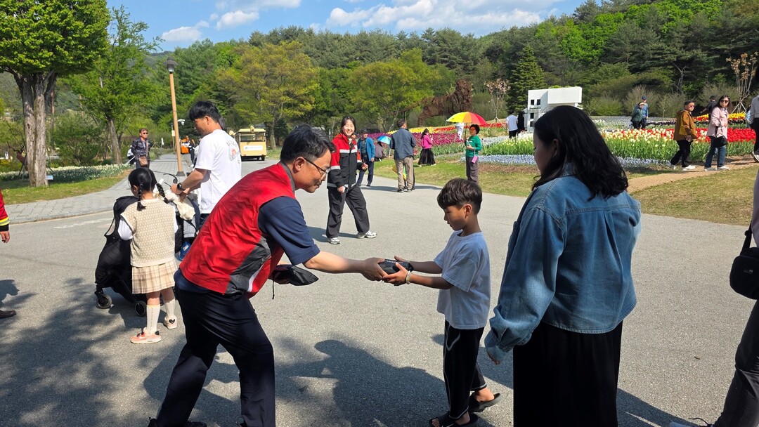 [포토뉴스]박은식 산림청장, “국립백두대간수목원 서 산불예방 캠페인 전개”
